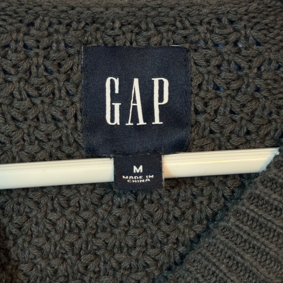 Gap Sweater - Picture 4 of 4